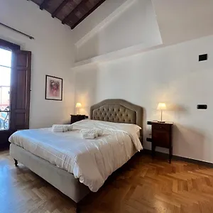 baroni-cortelli-apartments-firenze.it-tuscanyhotel.com/